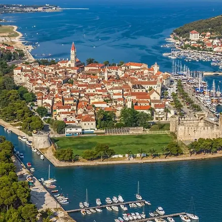Guesthouse Trogir * Trogir